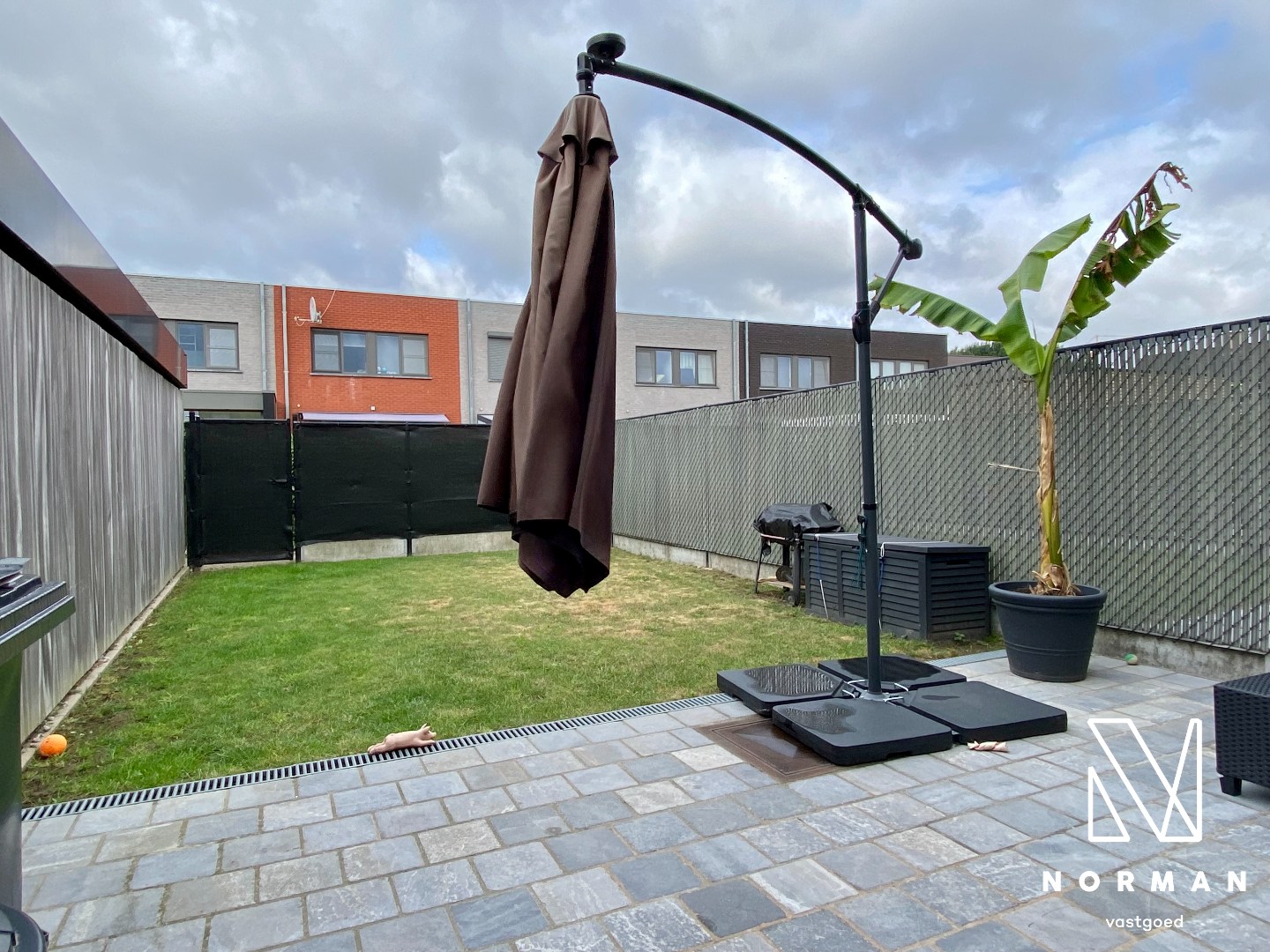Recente woning in rustige buurt met 3 slaapkamers, zuidwest gerichte tuin en carport in Beveren-Leie - foto 4