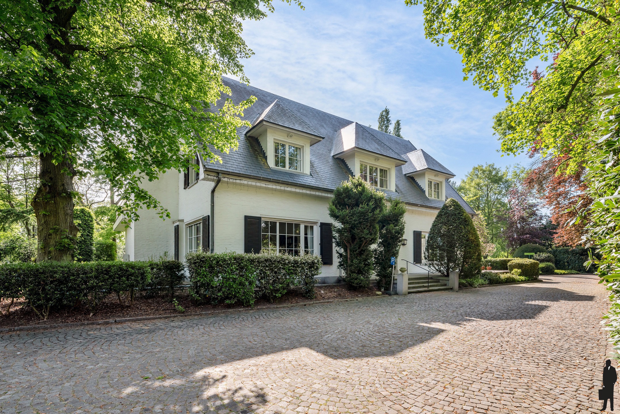 Uniek domein "Hof Van Lachenen" met 2 villa's te koop in Lier.  - foto 5