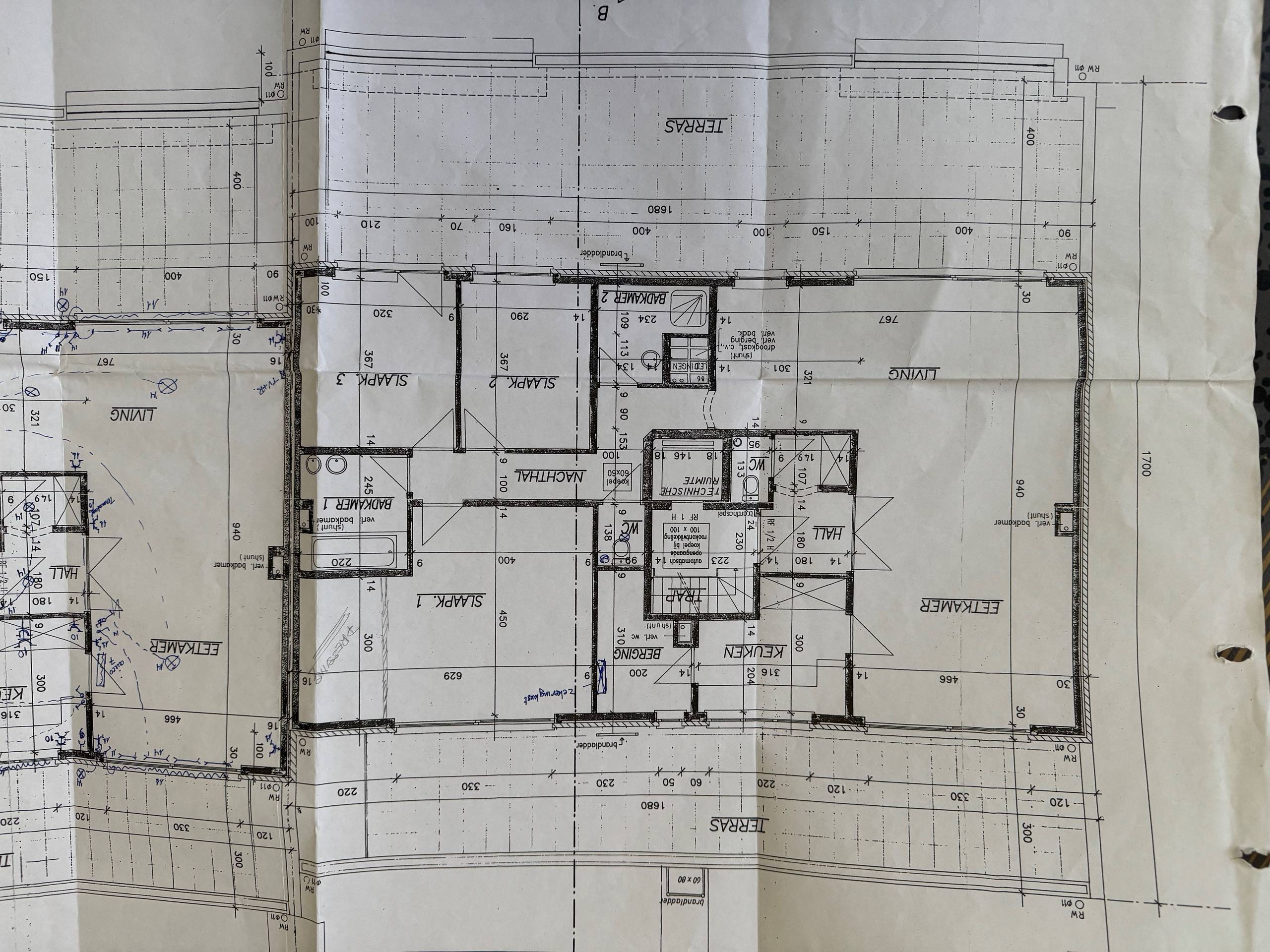 Appartement te koop in Borgerhout met 3 slaapkamers - foto 2