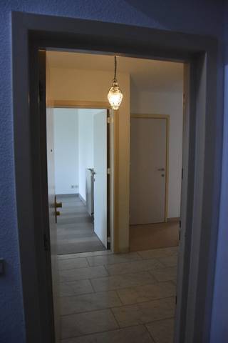 Ruim zonnig appartement in goed onderhouden gebouw te Wilrijk, Krijgslaan 251. Bewoonbare oppervlakte 105 m2 met zuiderterras 12 m2. EPC B (106...