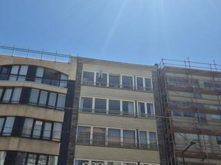Centraal gelegen appartement op de5de verdieping van een kleinschallig gebouw.