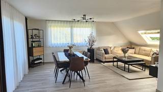 Lichtrijke duplex met 2 slaapkamers, terras en ondergrondse parkeerplaatsOp zoek naar een instapklare duplex met karakter? Dit volledig...