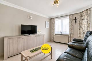 Welkom in de Oostendestraat 135/3, een instapklaar appartement gelegen op de tweede verdieping (met lift) in het centrum van Torhout. In de...