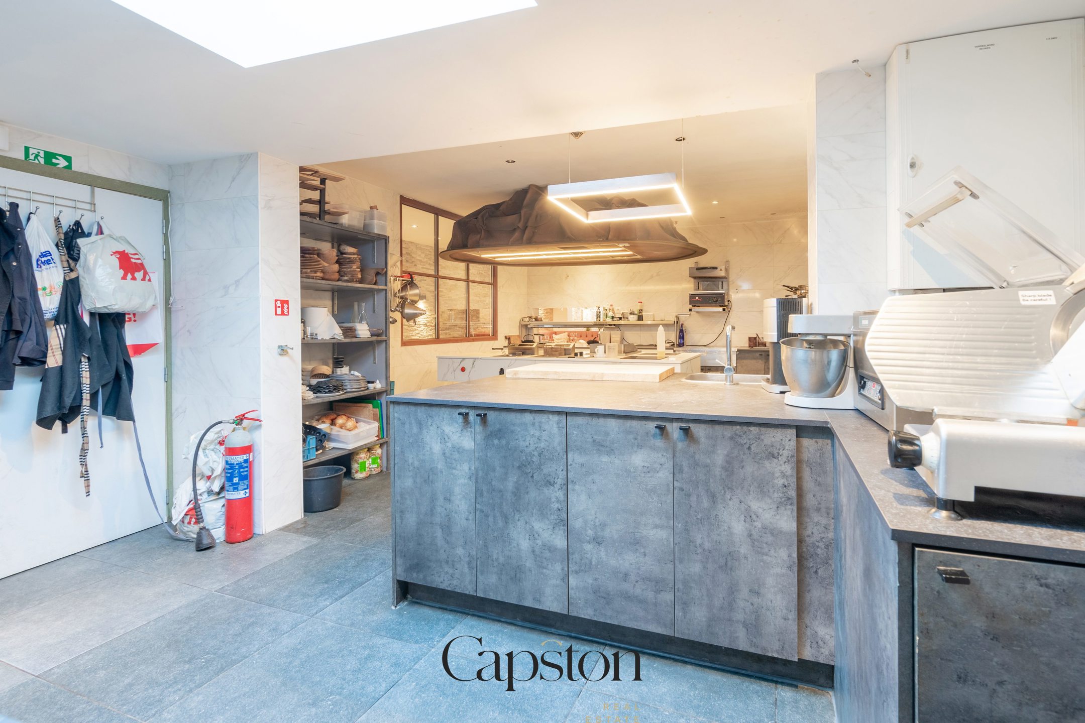 HANDELSPAND TE KOOP CENTRUM ZELE - foto 4