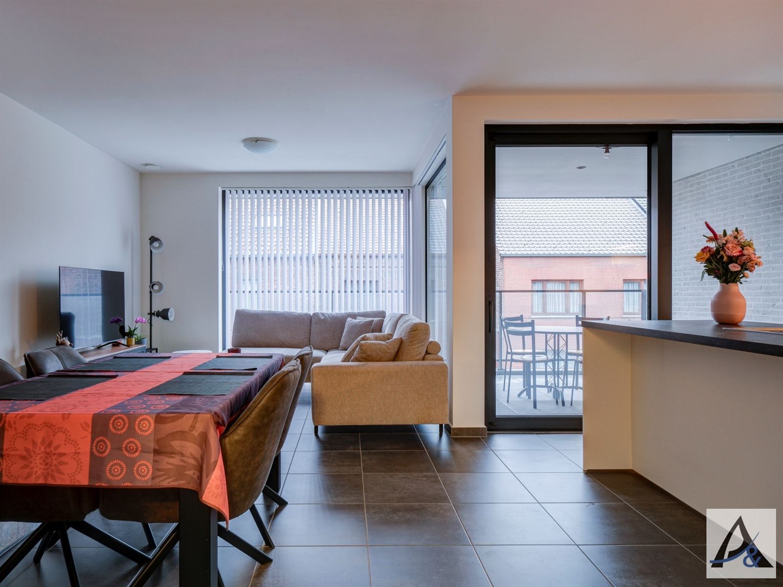 Modern en instapklaar appartement met 2 slaapkamers en zuidgericht terras - foto 5
