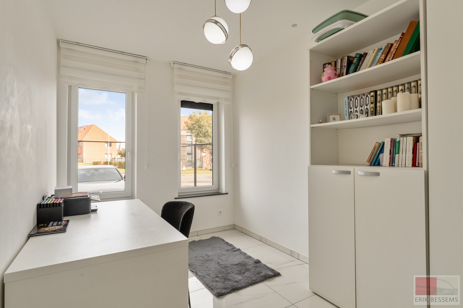Prachtige en ruime woning met een woonoppervlakte van ca. 277 m², gebouwd in 2018 met vloerverwarming en voorzien van 5 volwaardige slaapkamers en 3 badkamers - photo 4