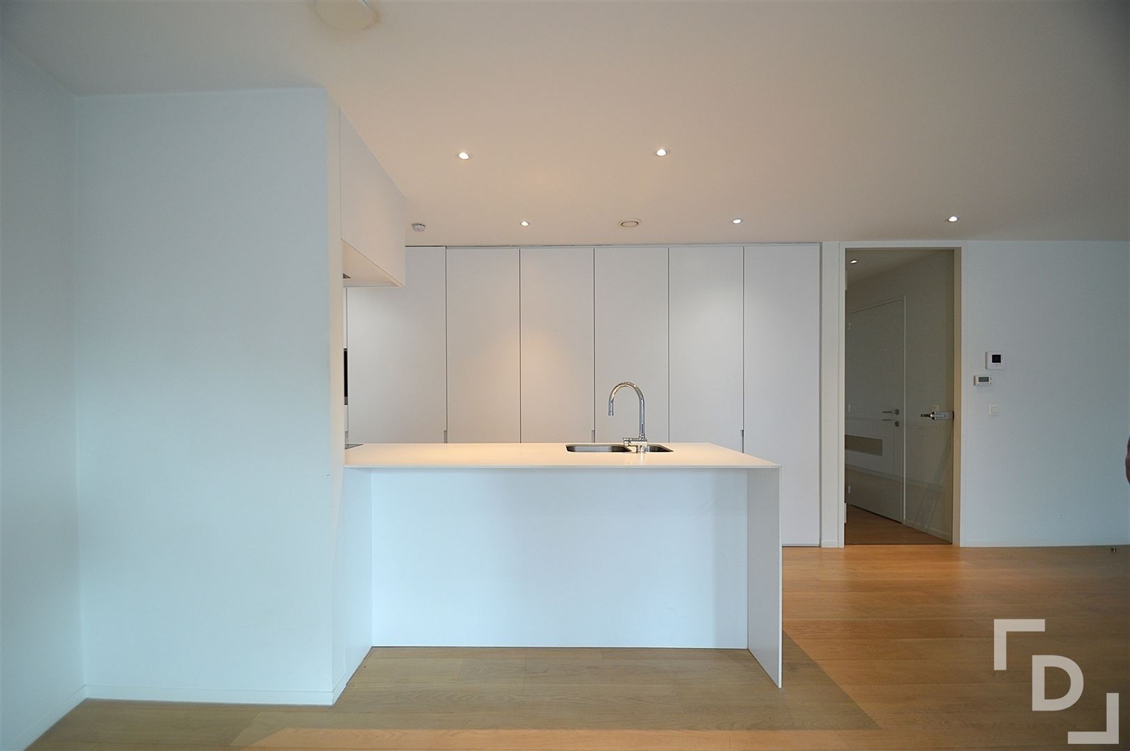 Prachtig afgewerkt appartement op de Grote Markt in Poperinge. - foto 4