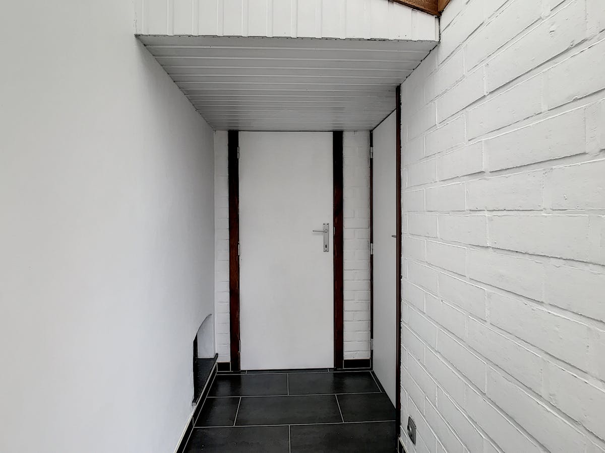 Woning te huur met 3 slaapkamers en ruime garage te Zonnebeke. - foto 4