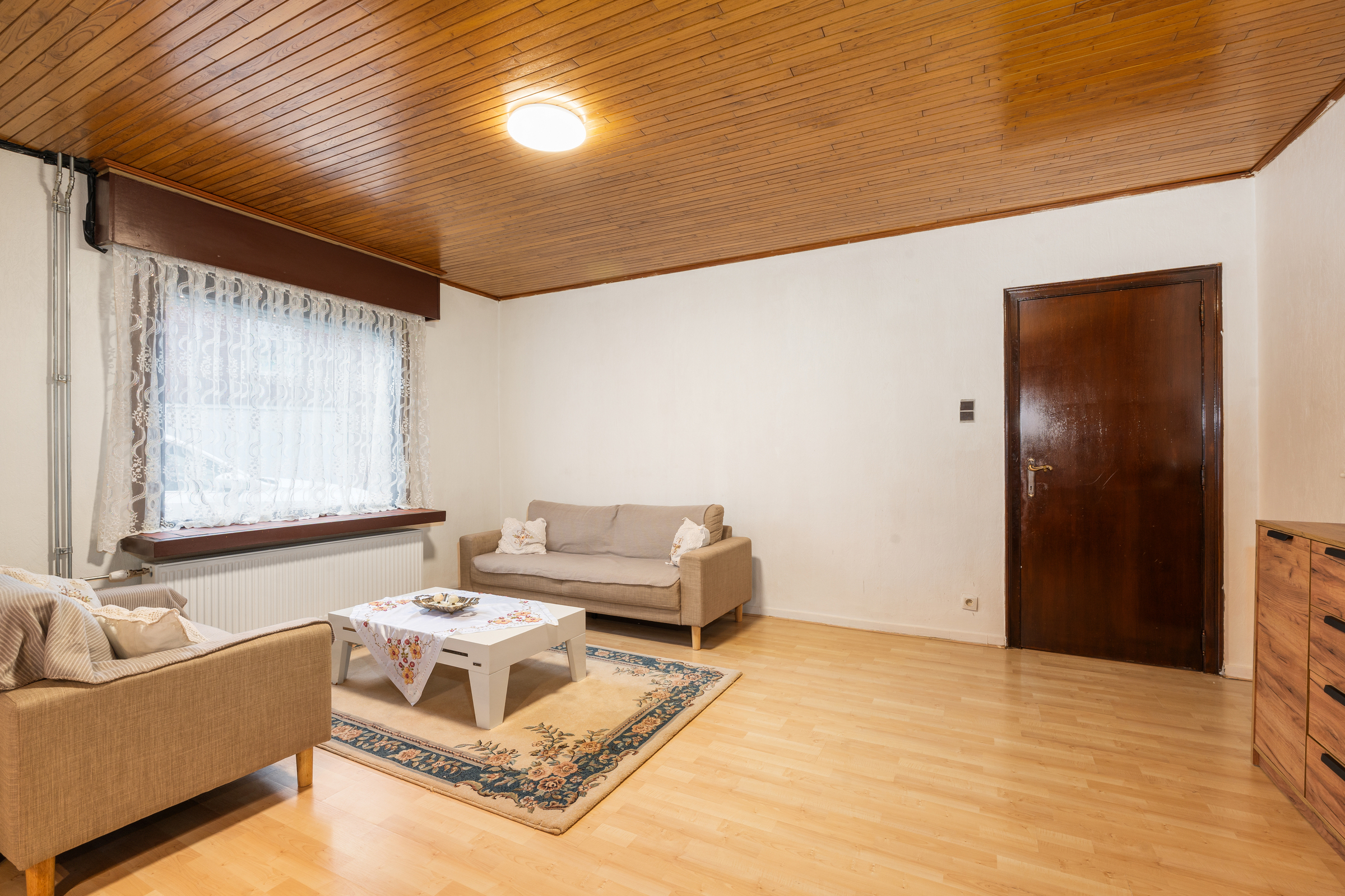 Ruime gezinswoning in centrum Hamme! - foto 2