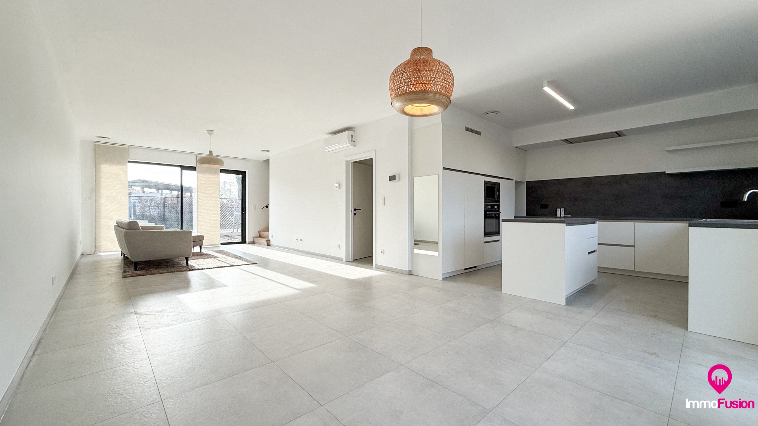 Moderne halfopen bebouwing met 3 slpks, airco en tuintje! - foto 2