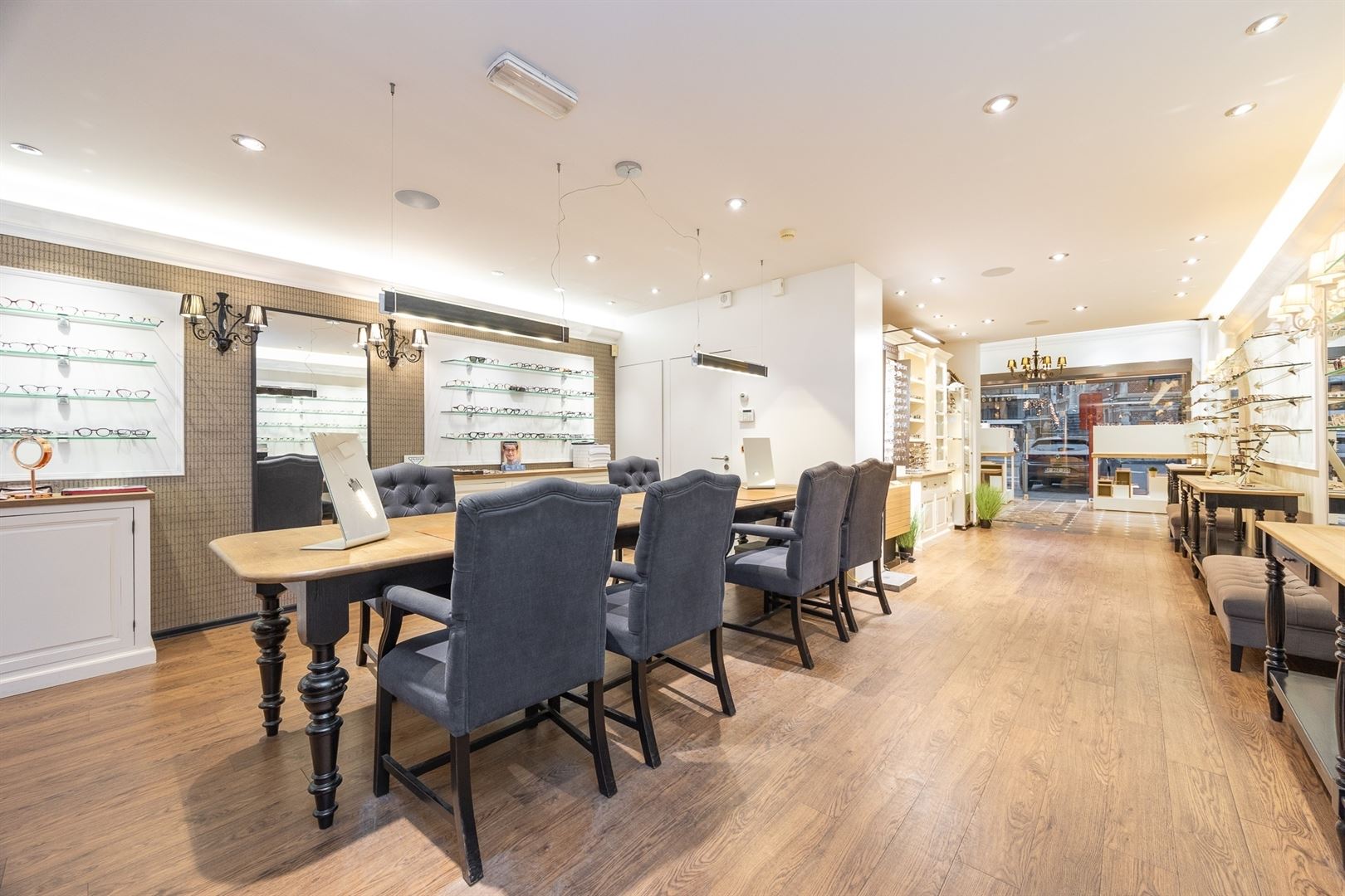 Handelsgelijkvloers op topligging in hartje Brasschaat - foto 5