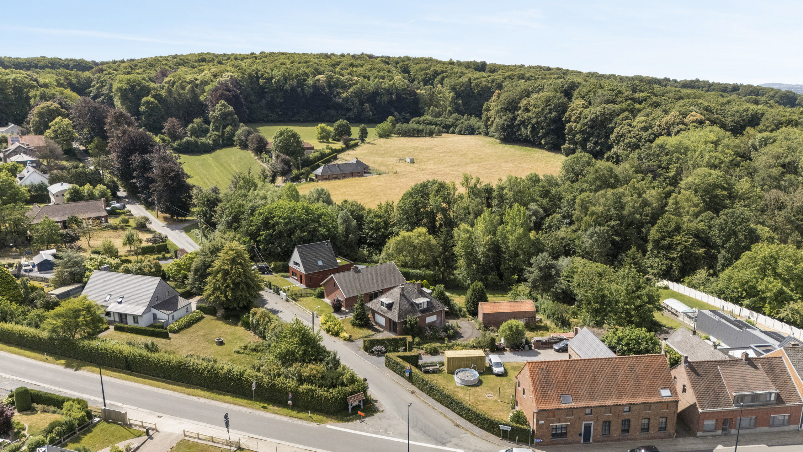 Aan het MUZIEKBOS gelegen te renoveren villa'tje.  - foto 1
