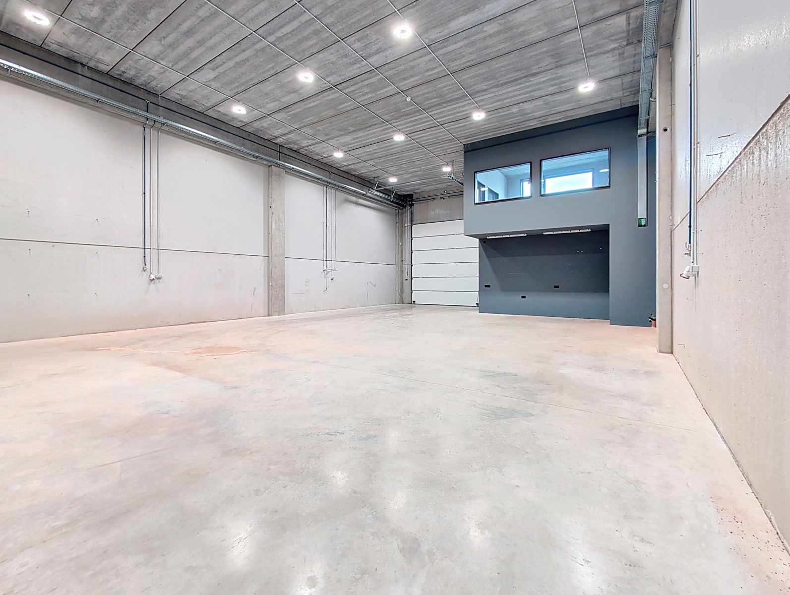 Commercial for rent in Kontich - photo 2