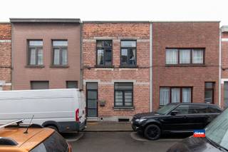 HOBOKEN | INSTAPKLARE WONING MET TWEE SLAAPKAMERS EN GEZELLIGE TUIN OP EEN TOTALE GRONDOPPERVLAKTE VAN 151m² | EPC 359 |Indeling als volgt :...