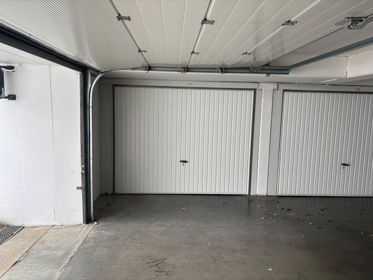 Garage box situé au centre de la ville à vendre à De Warande ! - photo 5
