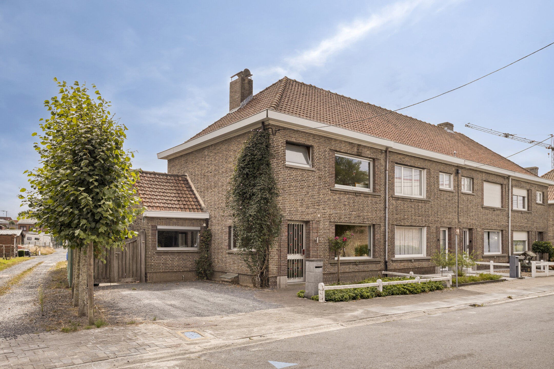 Toffe halfopen woning te koop op rustige ligging in Vichte - foto 1