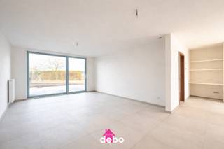 Mogelijkheid tot aankoop aan 6% btwOp zoek naar een energiezuinige, instapklare nieuwbouwwoning met ruimte, comfort en privacy? Dan is deze moderne...