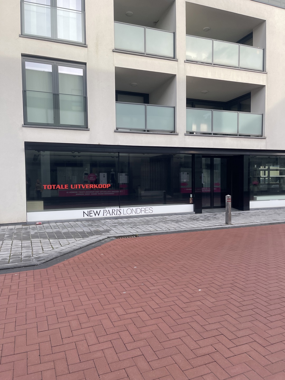 Commercial à louer à Maasmechelen - photo 5