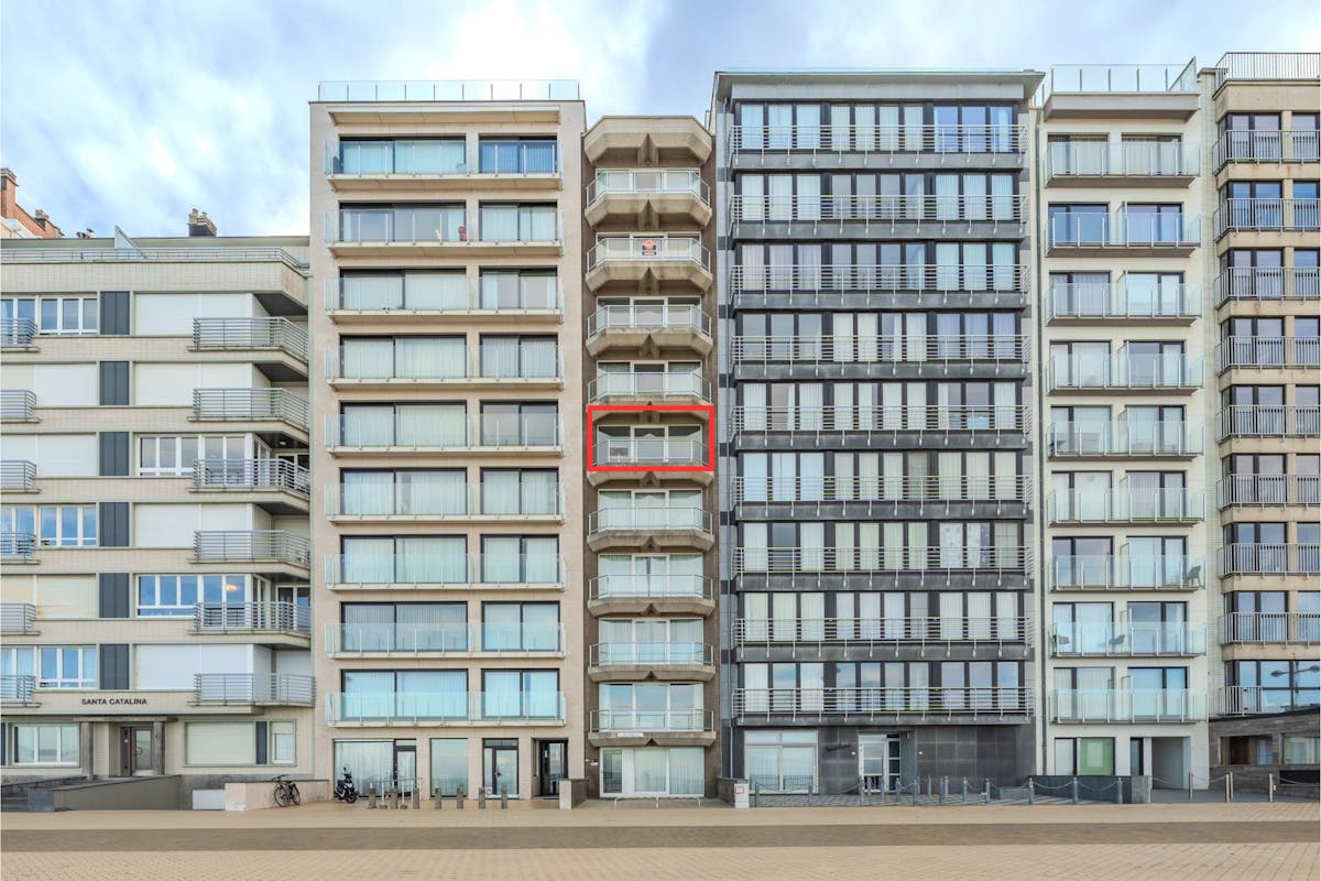 Ruim 2-slaapkamer appartement met frontaal zeezicht ! - foto 4