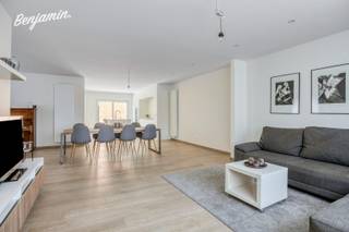 - Ideale ligging: Grote Ieperstraat 91 in Gullegem- Instapklare halfopen woning- Uitstekend EPC: label A! (UC: 3613668)- Volledig en zeer kwalitatief...