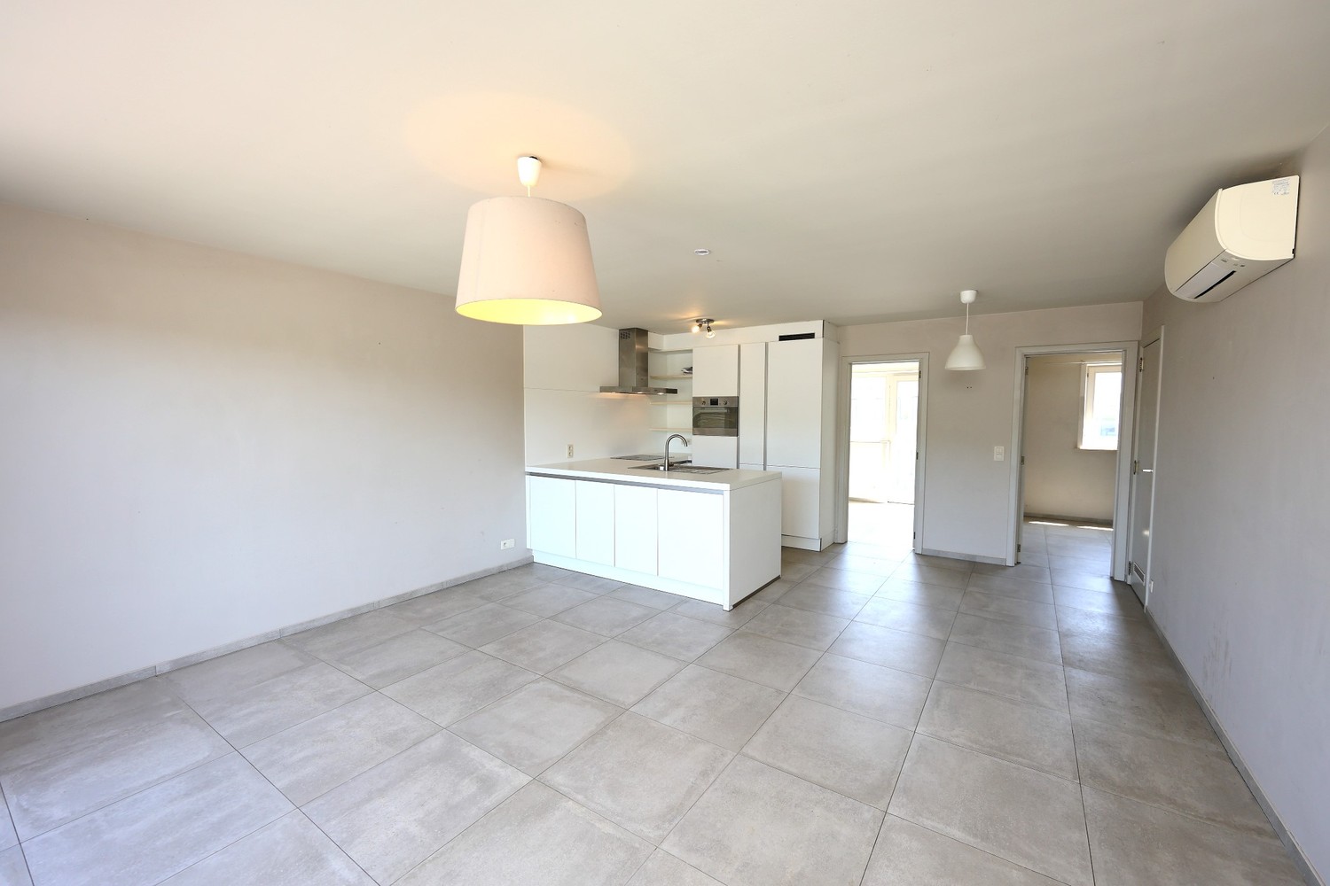 Volledig gerenoveerd 2-slaapkamerappartement met zicht op de duinen – Bredene - foto 5