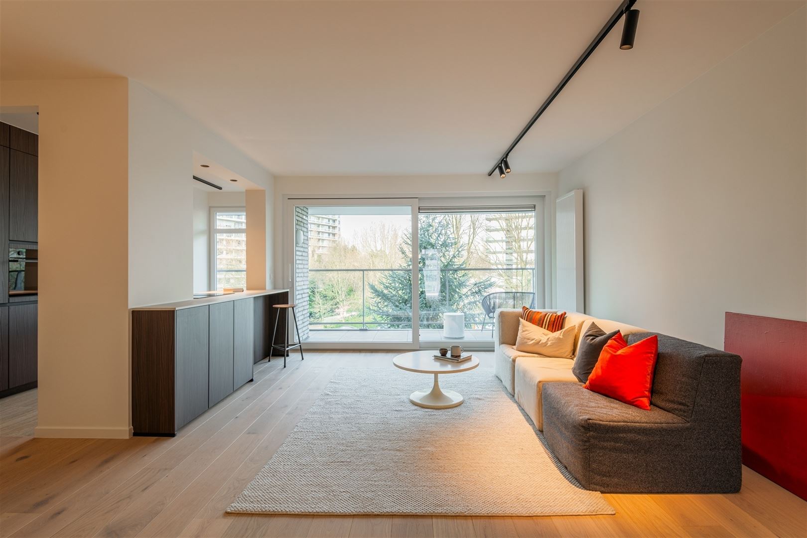 Hoogwaardig gerenoveerd 2 slpk appartement l Fruithoflaan - foto 2