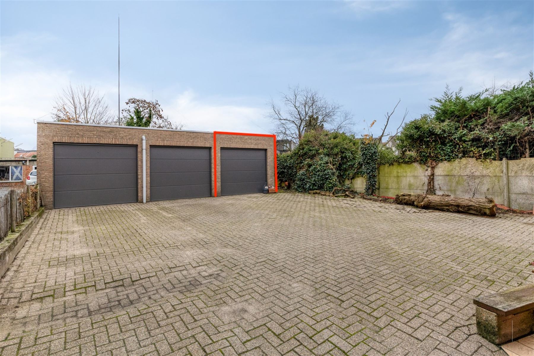 Appartement met 2 slaapkamers, terras en garage - foto 4