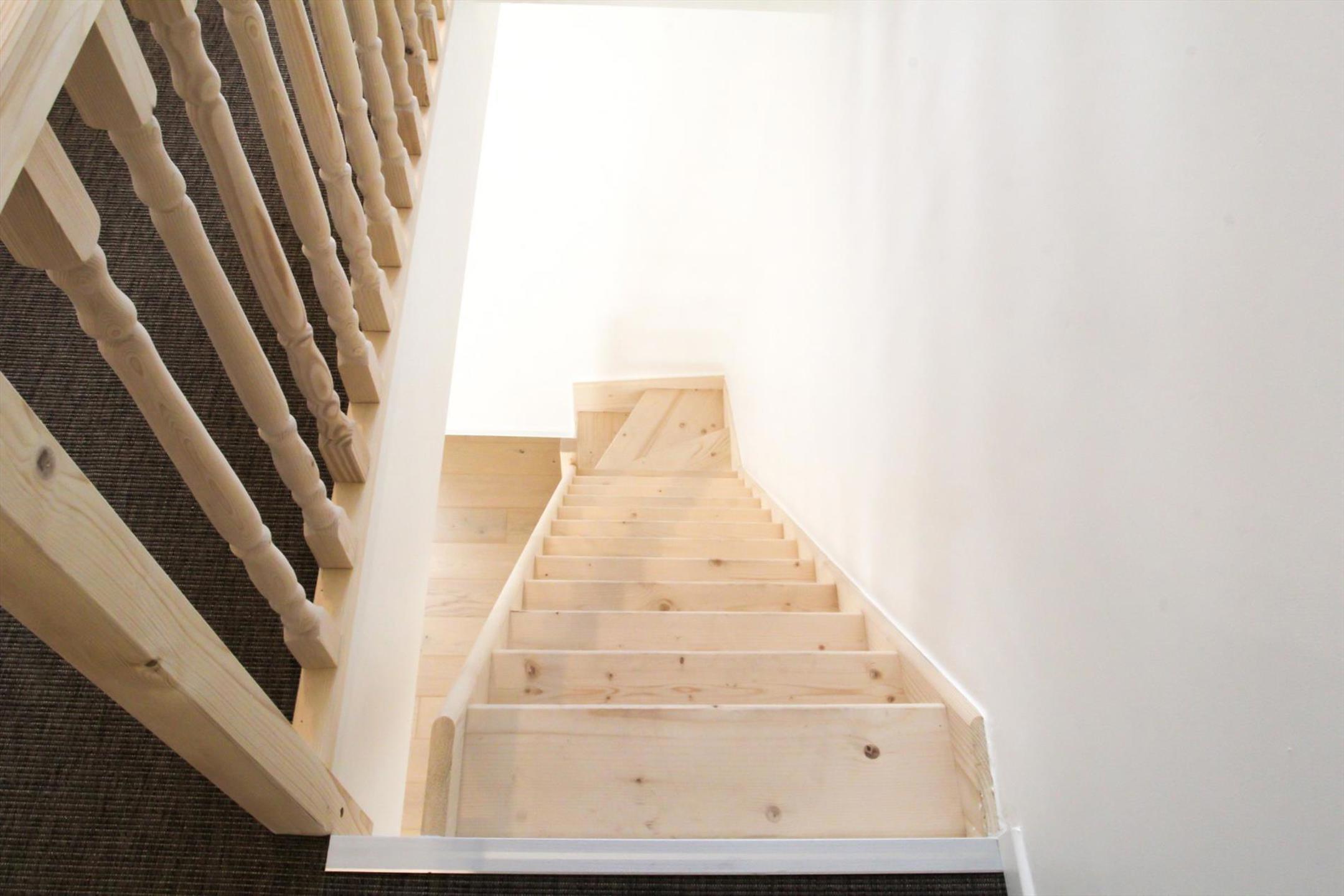 Ruime woning met 3 slaapkamers en tuin! - foto 4