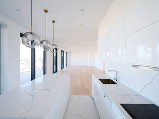 Ideaal gelegen in het hart van de Guldenvlieswijk, vlakbij luxe boetieks en het Egmontpark, biedt dit appartement een bruto vloeroppervlakte van ±...