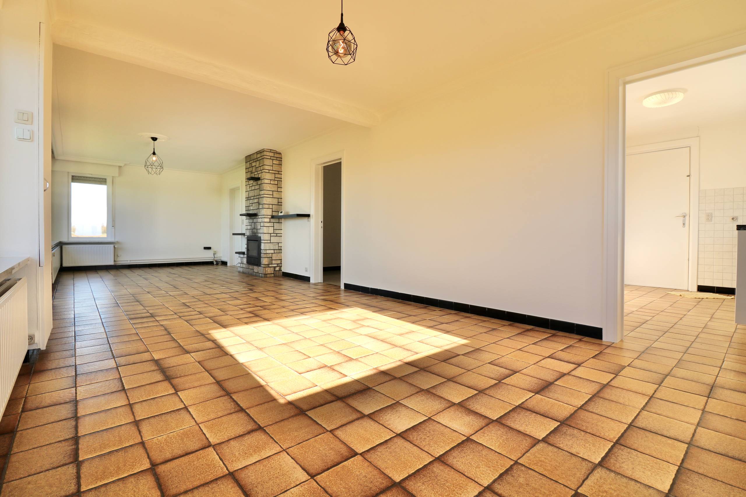 Woning met 2 slpk, tuin en garage voor 950 EUR/mnd - foto 5