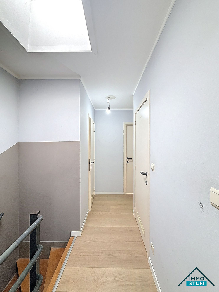 Duplex-appartement met drie slaapkamers en een terras - foto 5