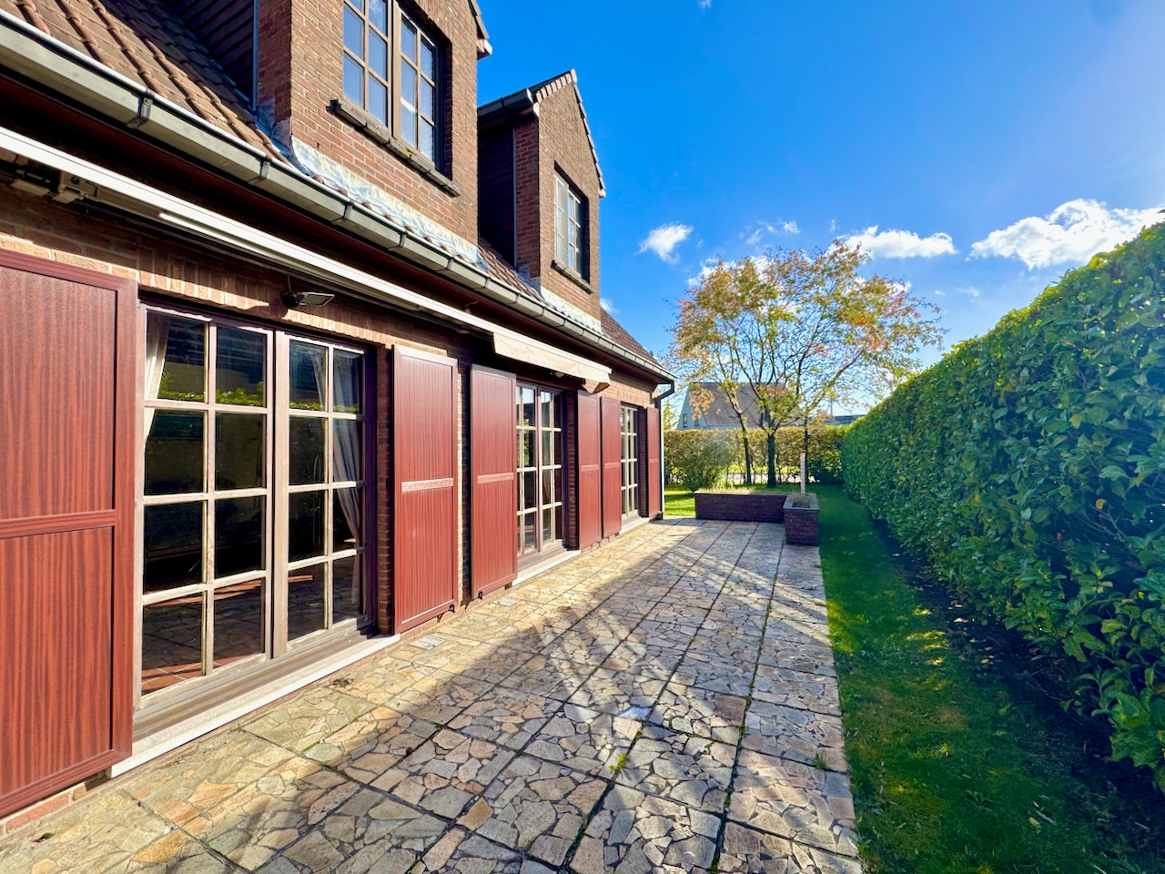 Fantastische open bebouwing met dubbele garage in gegeerde woonwijk te Evergem - foto 5