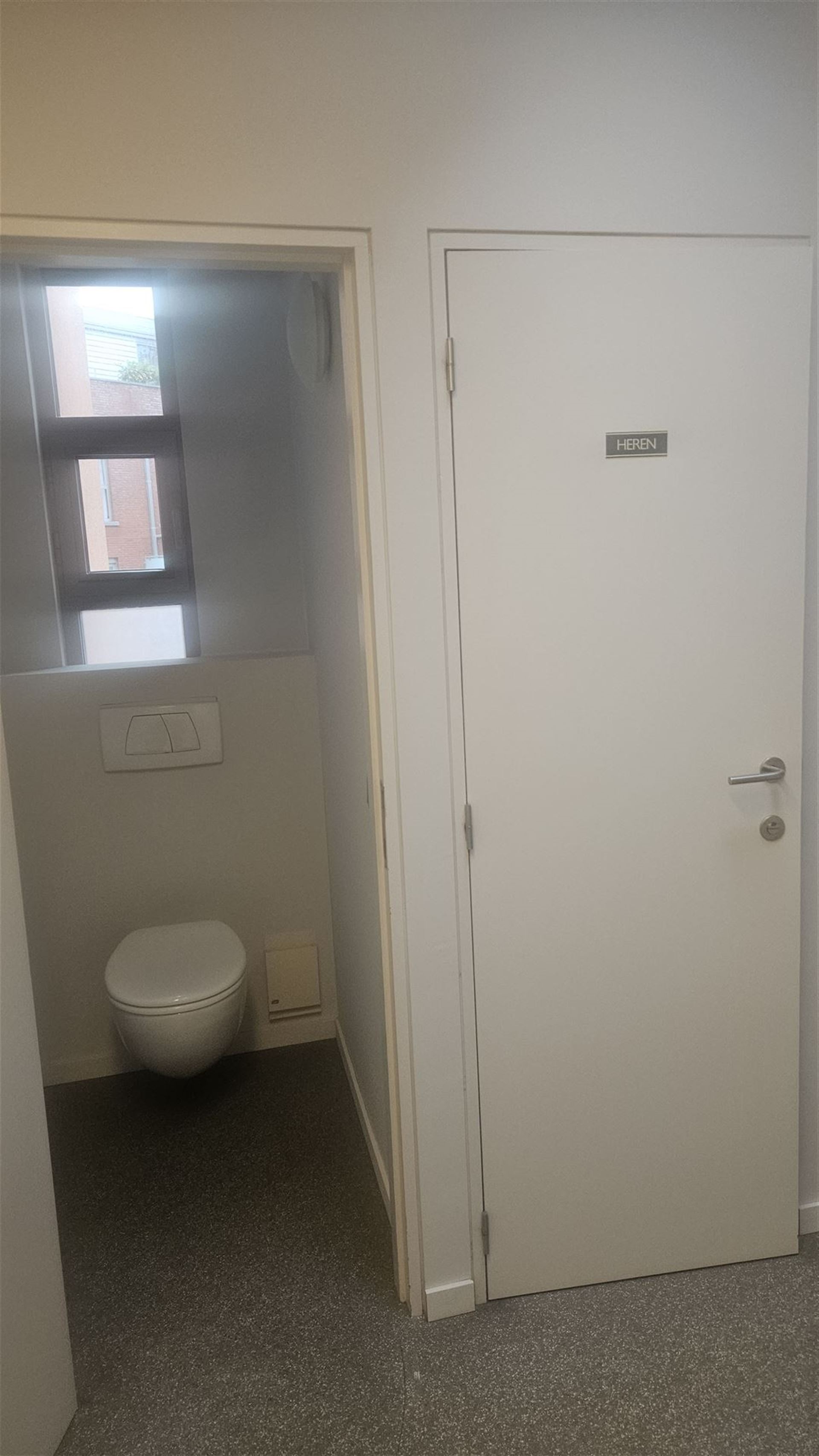 Commercial for rent in Hasselt - photo 5