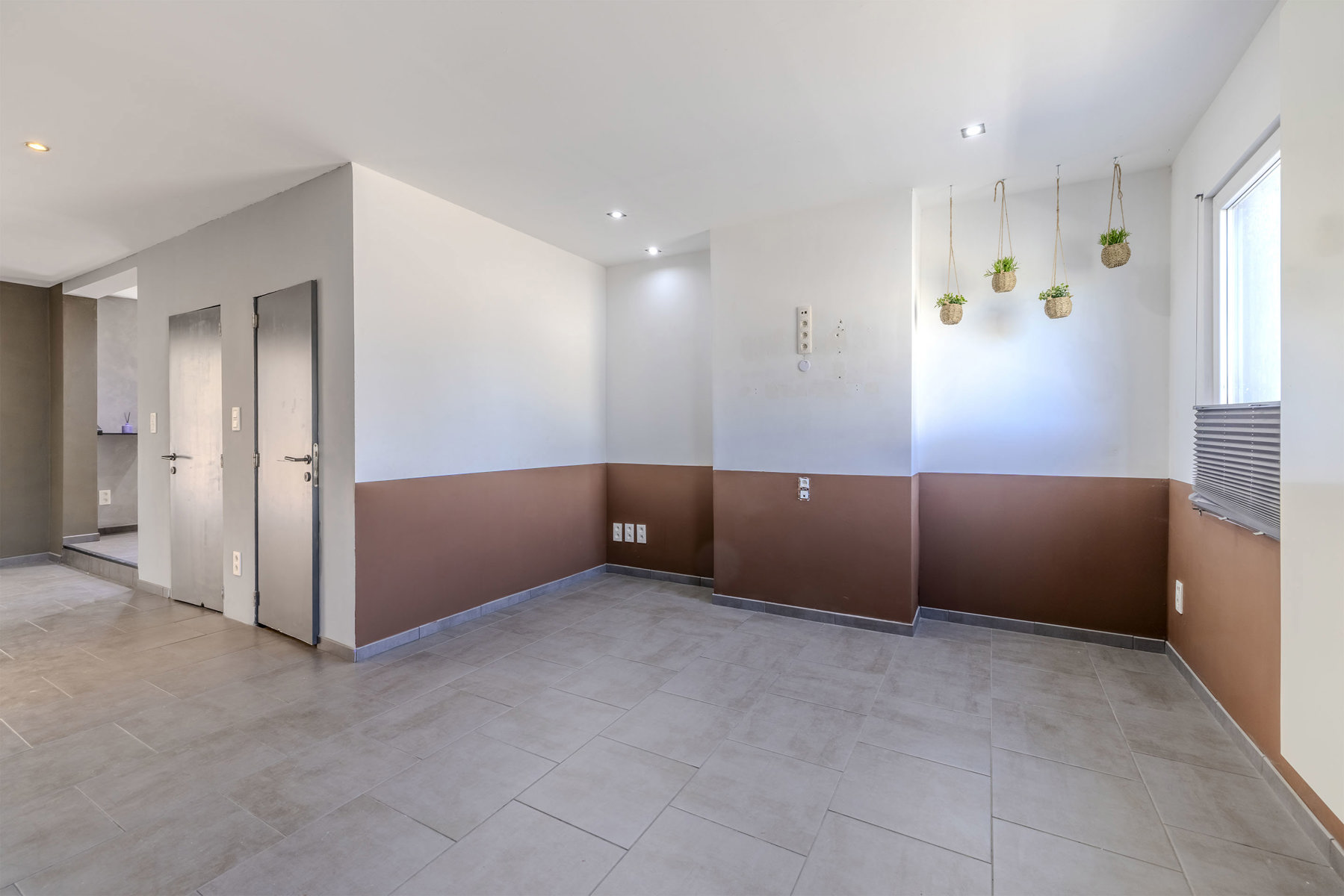 Deels gerenoveerde HOB op een grond van meer 689m² - foto 5