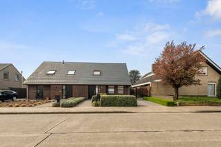 Recente en energiezuinige woning gelegen in een rustige straat, op een centrale locatie vlakbij het stadscentrum van Roeselare en...