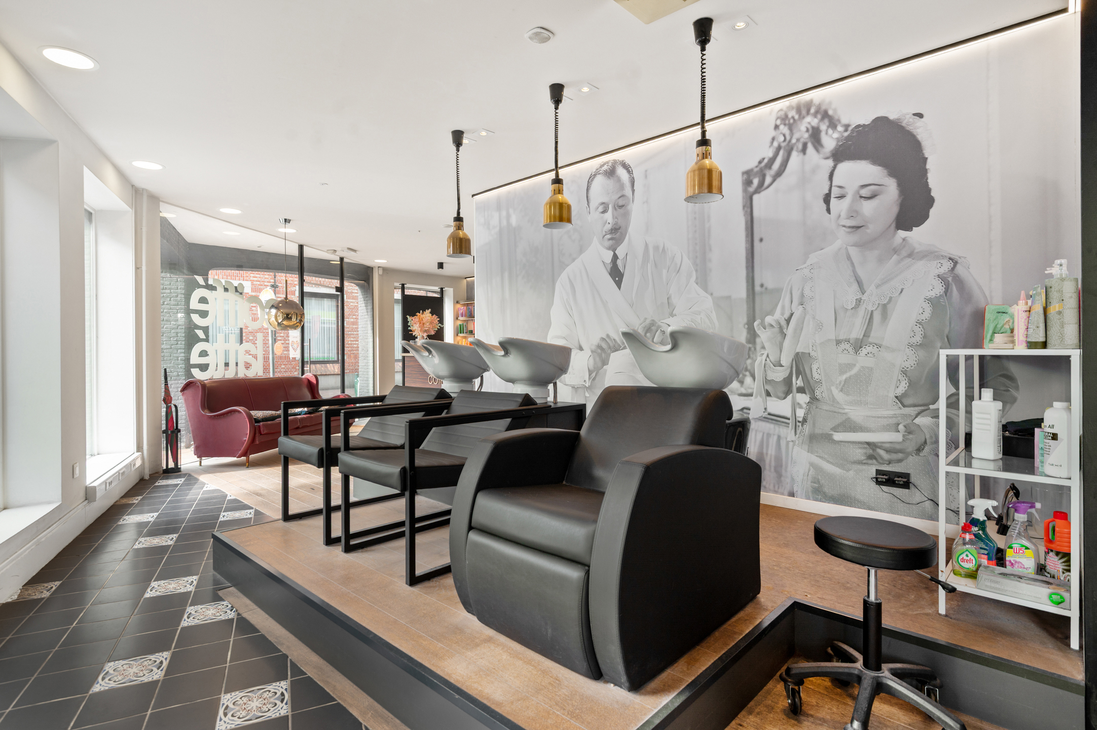 Twee handelszaken met een totale oppervlakte van ca. 335m²  - foto 4