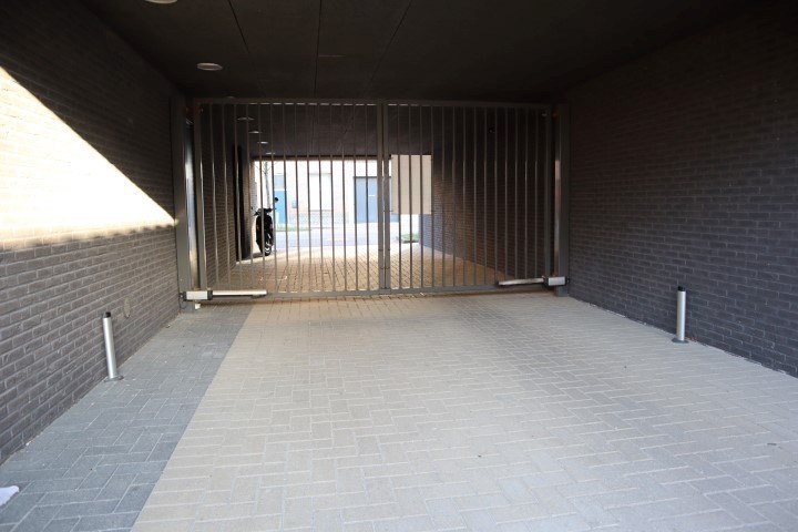 Garage for rent in Sint-Andries - photo 5