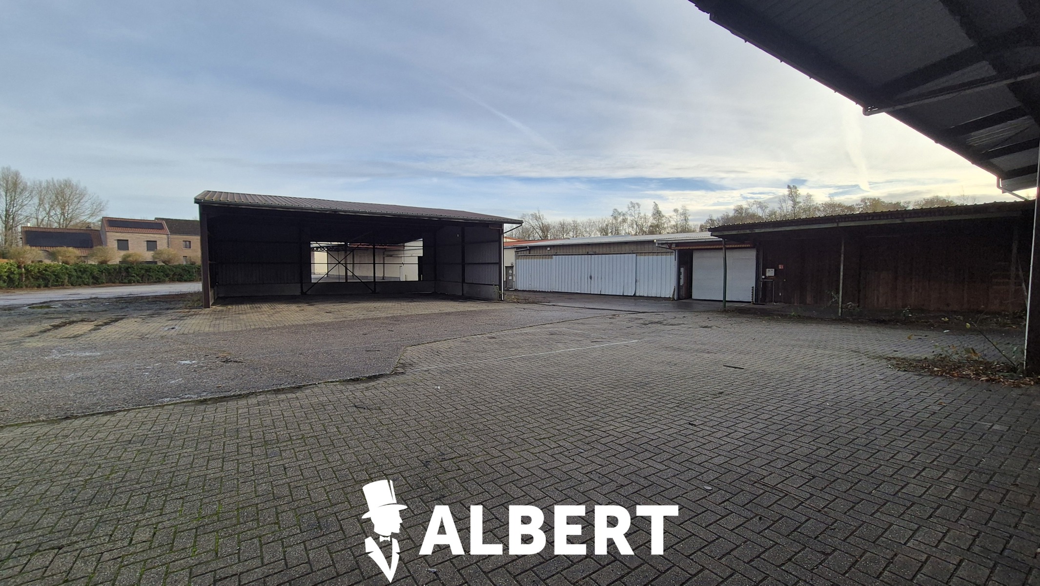 Unit 3 : gesloten loods met burelen - foto 3