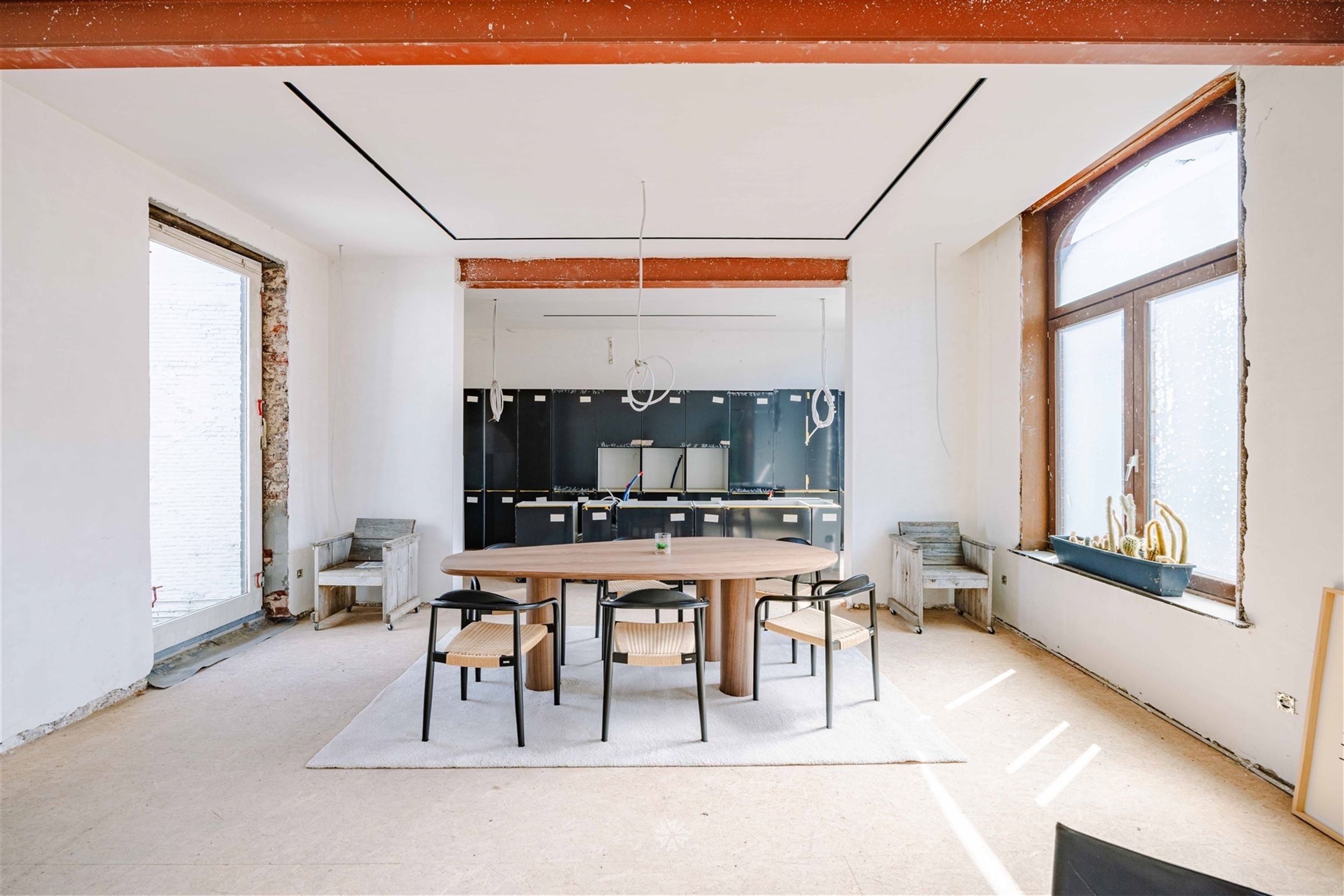 Multifunctioneel handelspand met af te werken loft - foto 5