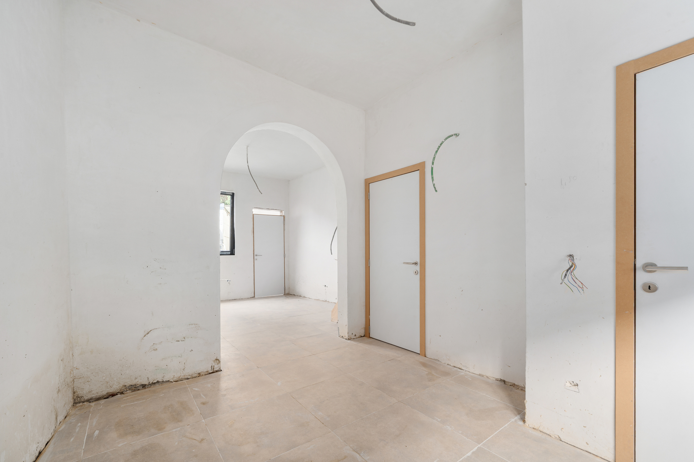 Verder af te werken 3-slpk-woning met stadstuin te Zele - foto 4