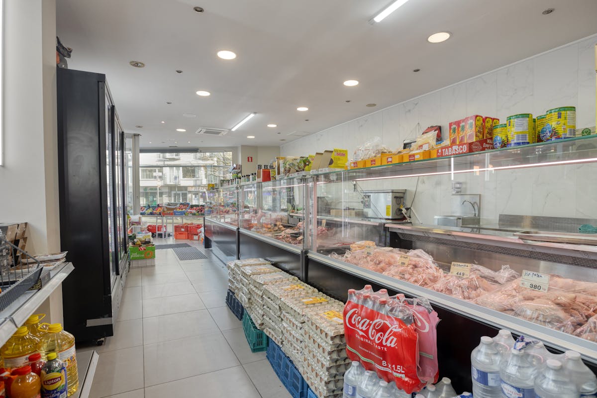 Central retail space in the center of Ostend - photo 4
