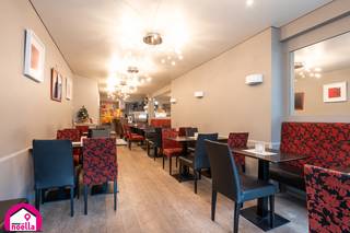 Te koop: Twee handelszaken in één op topligging in Westende Bad Op een toplocatie in het gezellige Westende Bad bieden wij een unieke kans aan:...