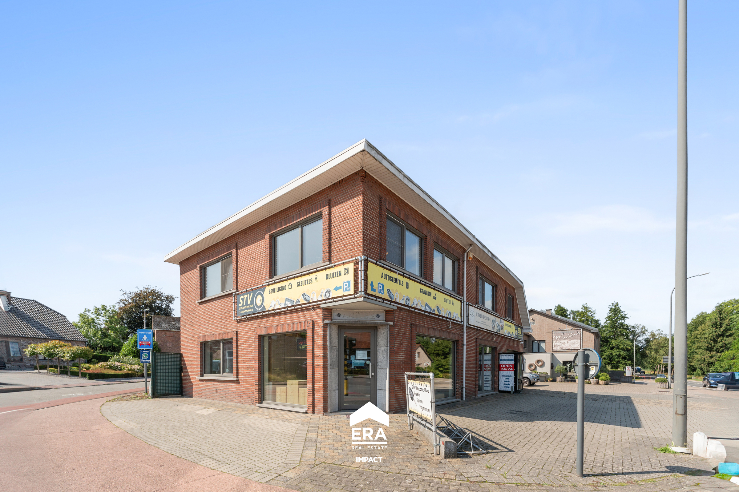 Commercial for sale in Oudsbergen with 2 bedrooms - photo 1