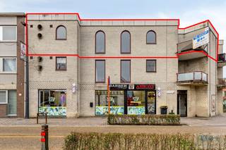 Instapklaar 3 slaapkamer appartement van 120 m² op uitstekende locatie te centrum Begijnendijk.Het appartement is gelegen op het 2e verdiep met in...