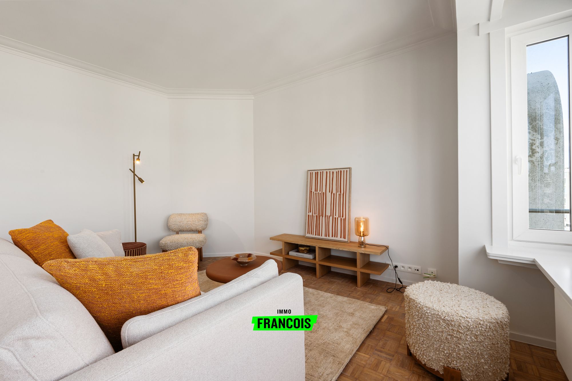 Ruim gerenoveerd drieslaapkamerappartement nabij centrum Oostende. - foto 4