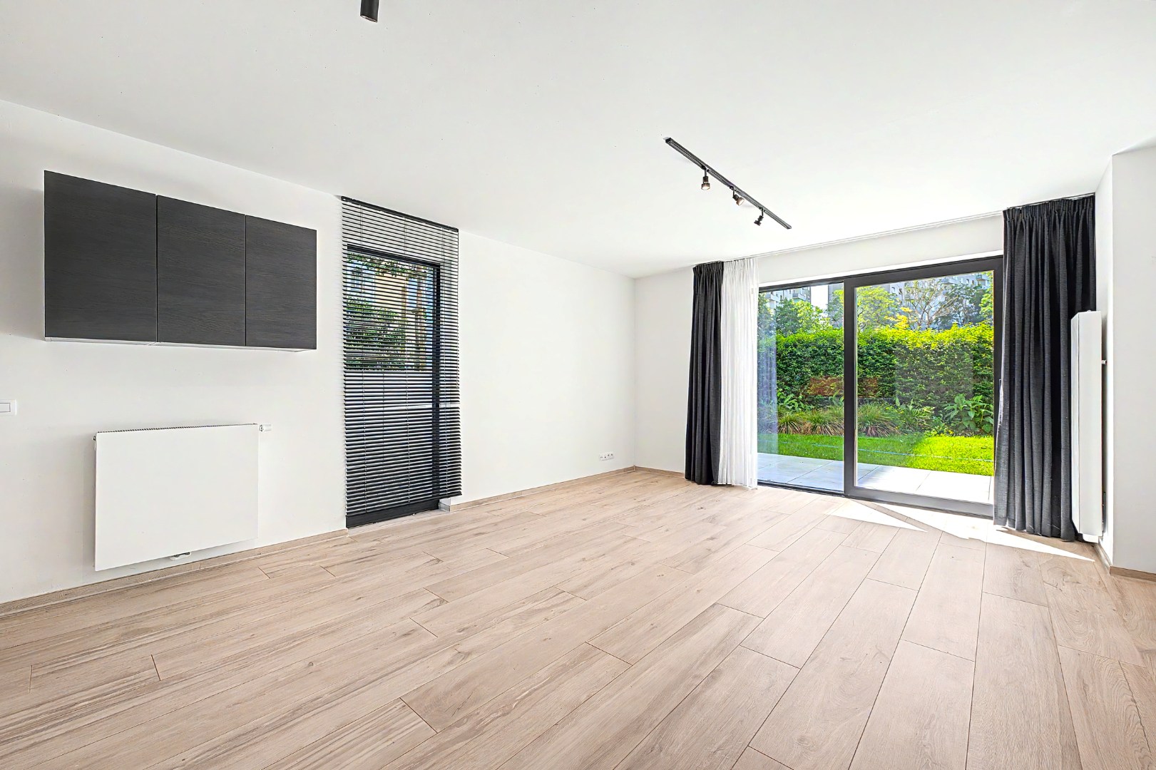 Nieuwbouwappartement met tuin en terras - foto 2