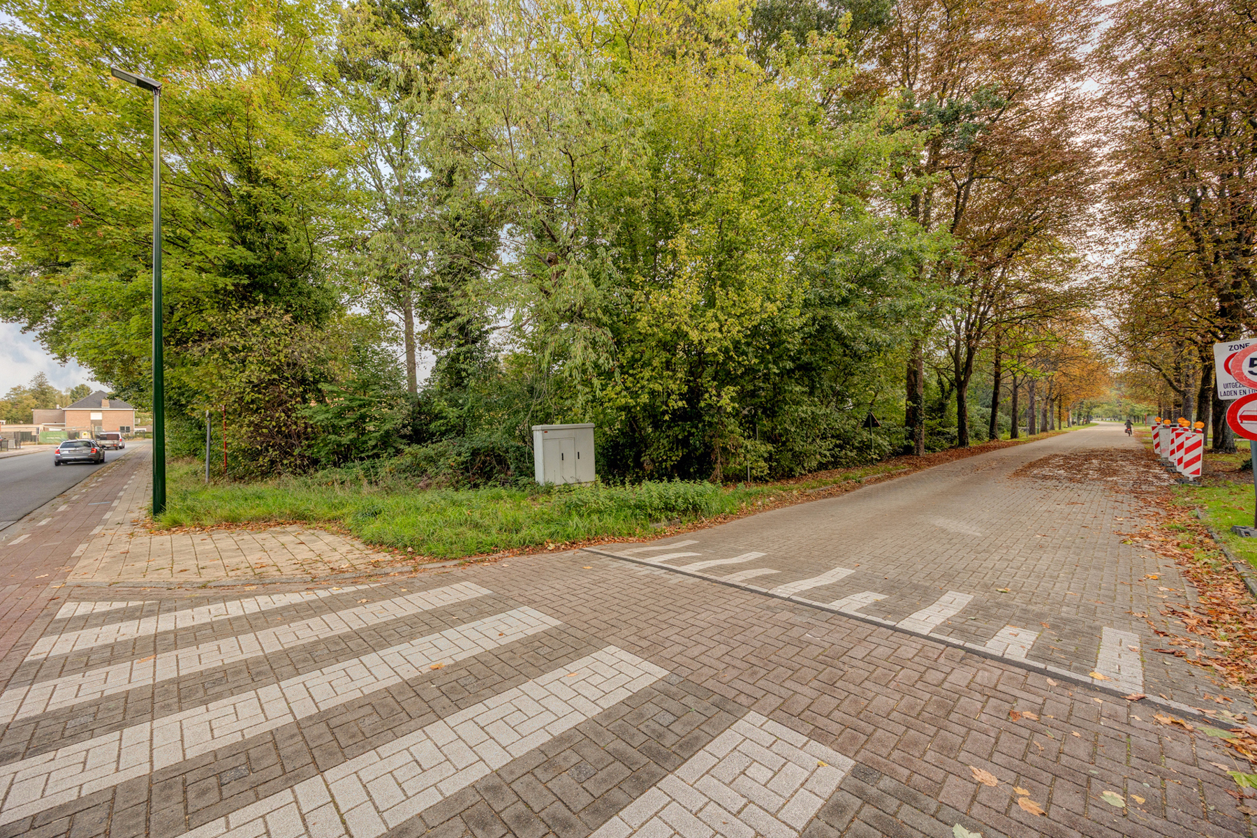 Gunstig gelegen bouwgrond van 2.099m² voor een OB - foto 3