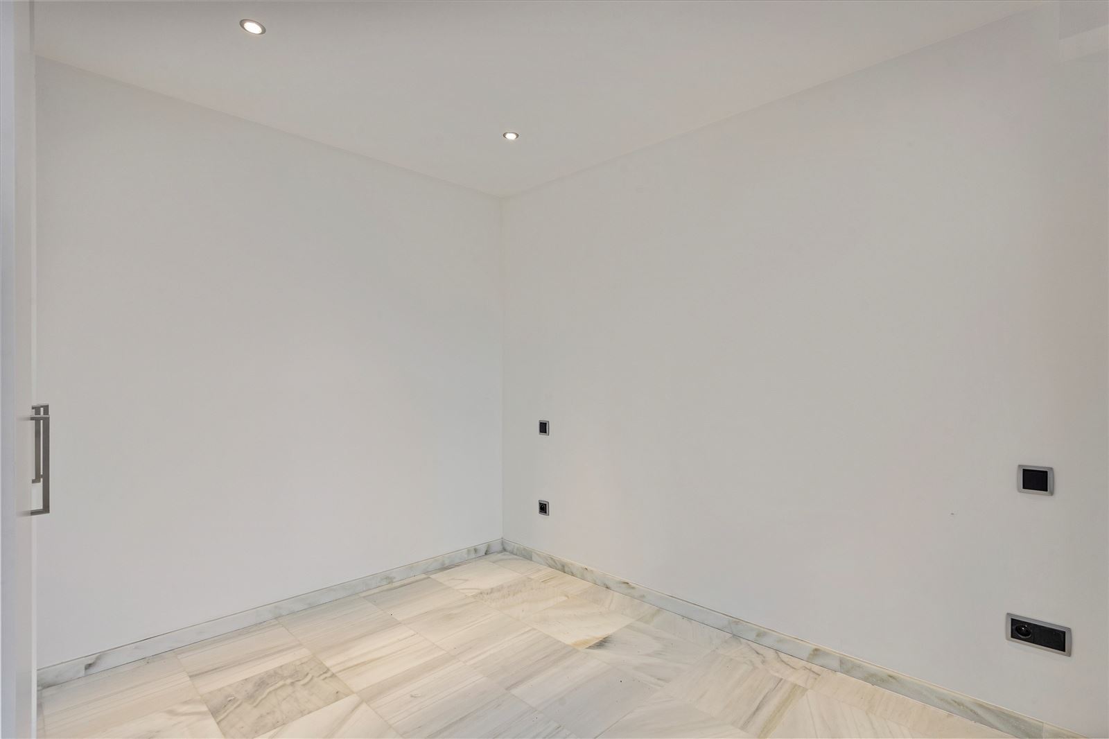 Stijlvol appartement op de Meir - foto 4