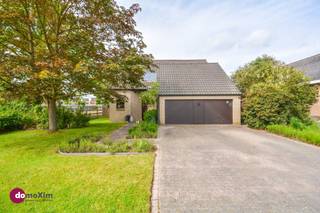 Move-in ready home with beautiful garden Discover this beautiful, move-in ready home with a unique layout, centrally located between Mechelen and...