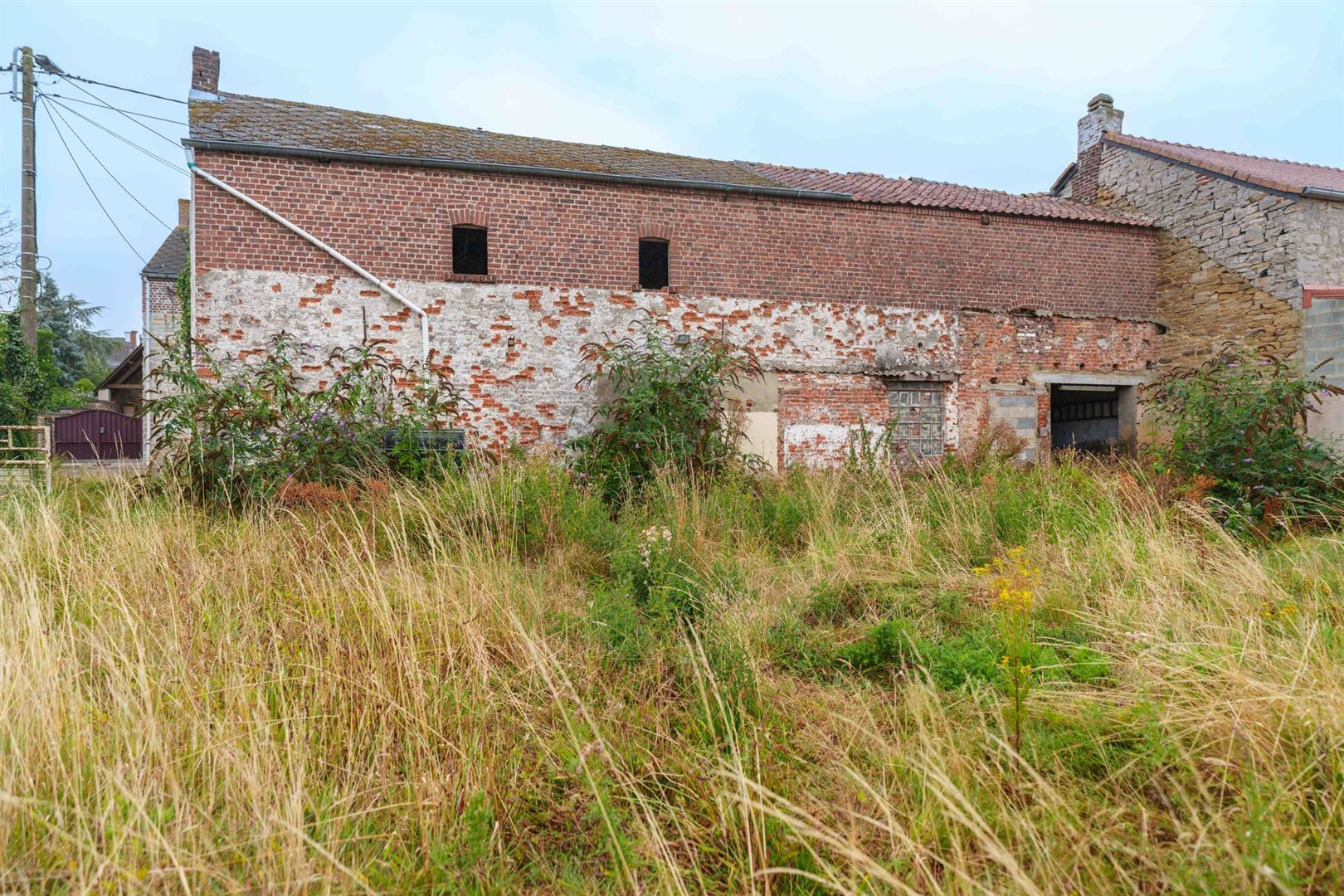 Voorontwerp met bouwvergunning (2022) voor twee woningen in Les Isnes - foto 5